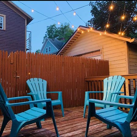 Spacious Home With In-Unit Laundry, Parking, 1Gb Wifi, & Patio Deck Rochester Bagian luar foto