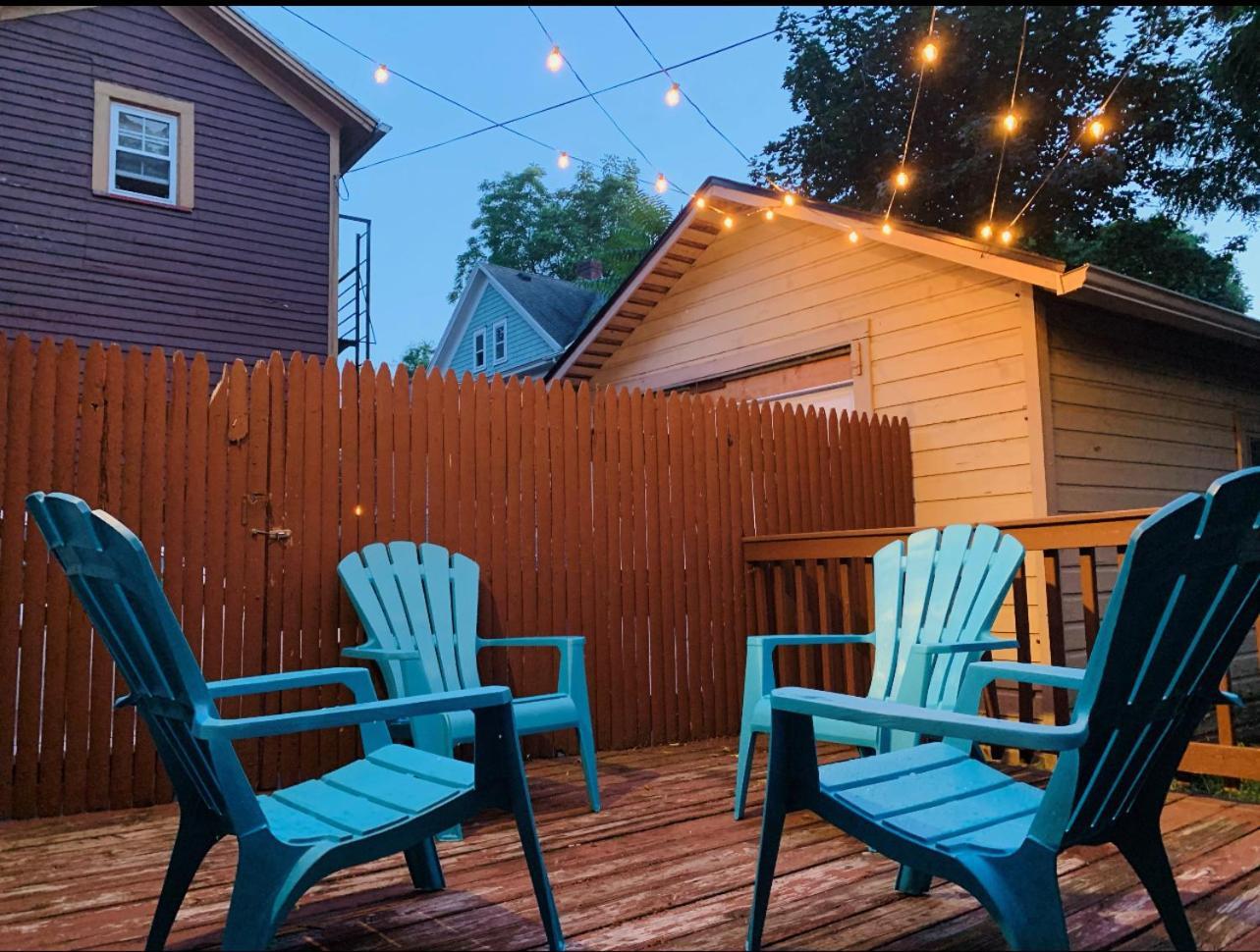 Spacious Home With In-Unit Laundry, Parking, 1Gb Wifi, & Patio Deck Rochester Bagian luar foto